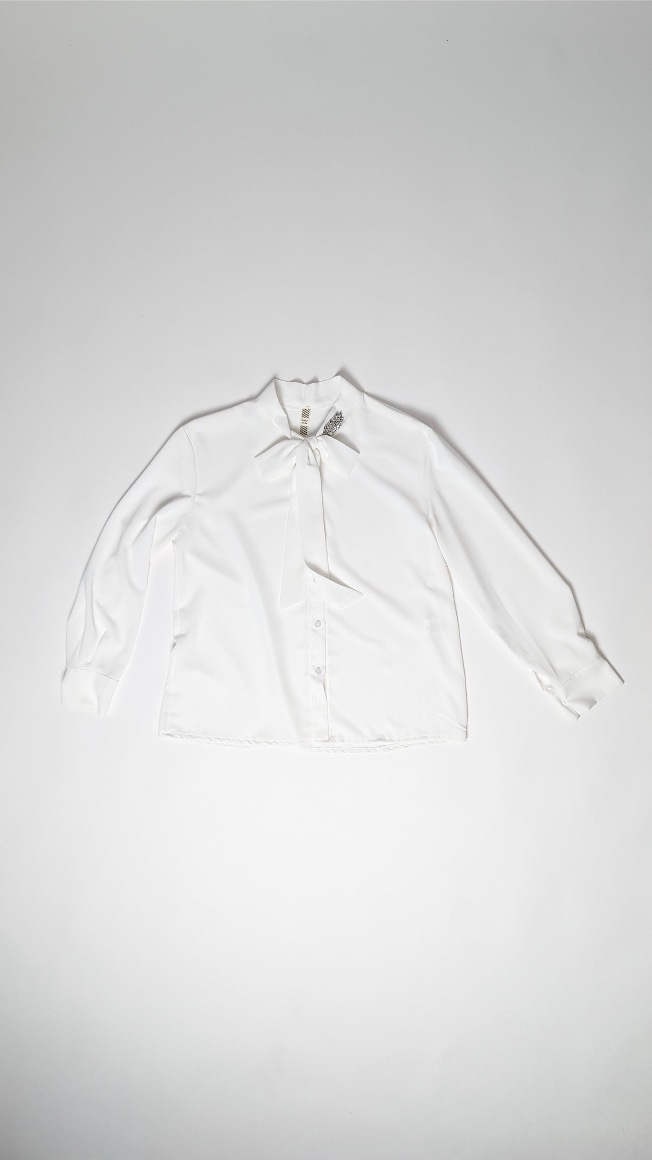Bluza z ovratnim trakom