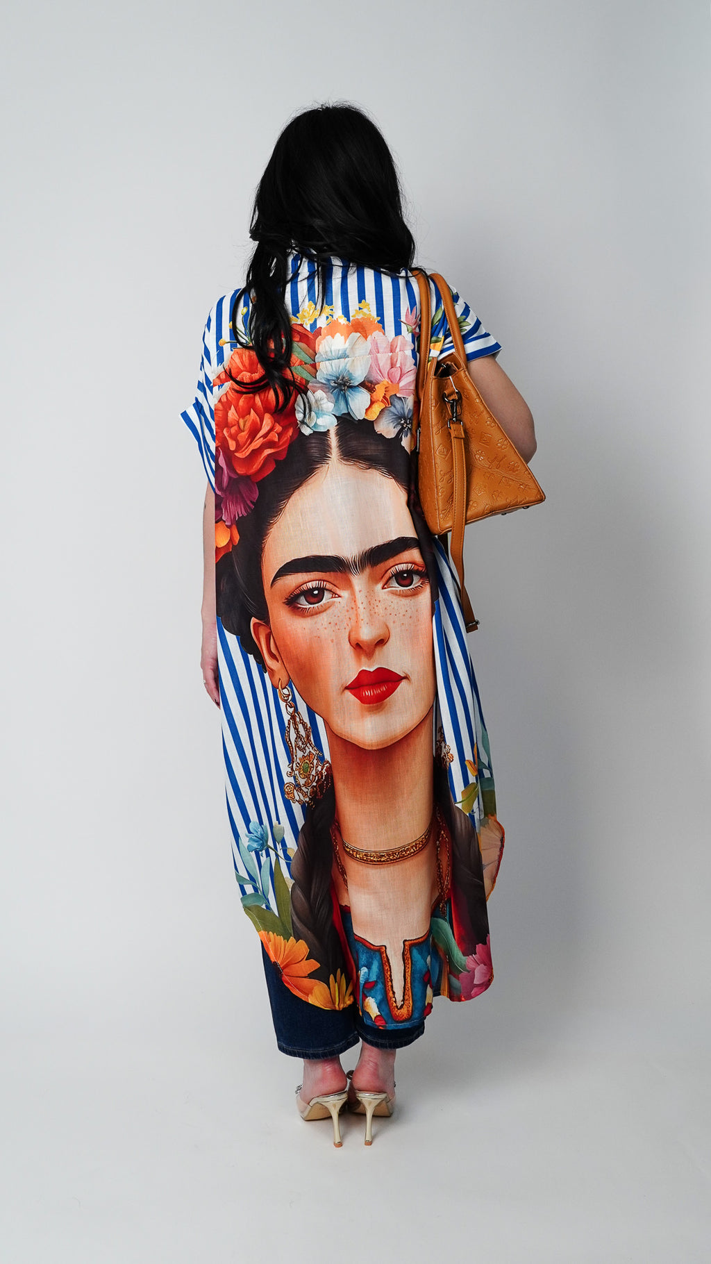Srajčna obleka z potiskom Fride Kahlo