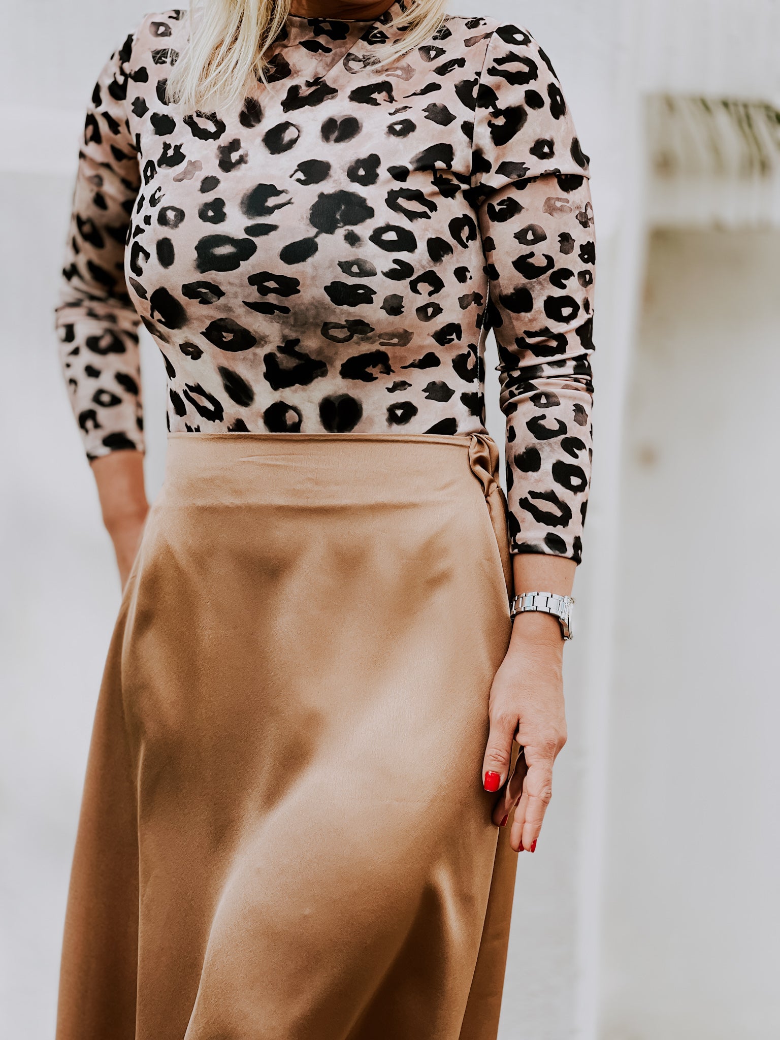 Satenasto krilo A-kroja