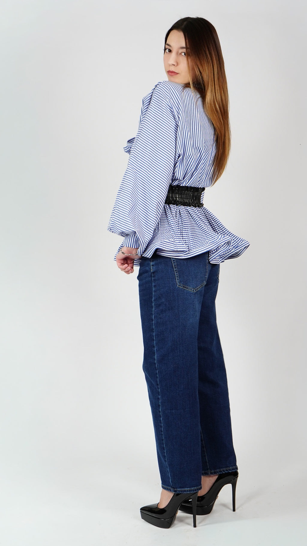 Jeans hlače z detajli