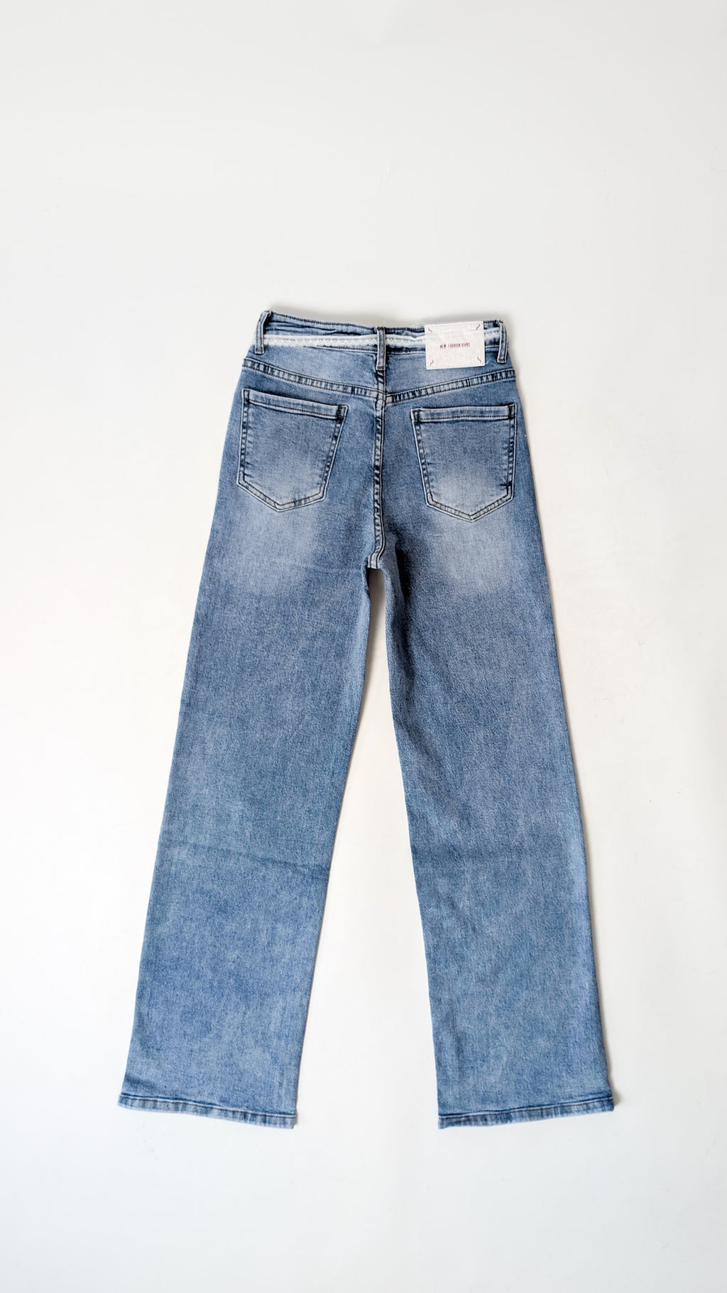 Jeans hlače s čipko