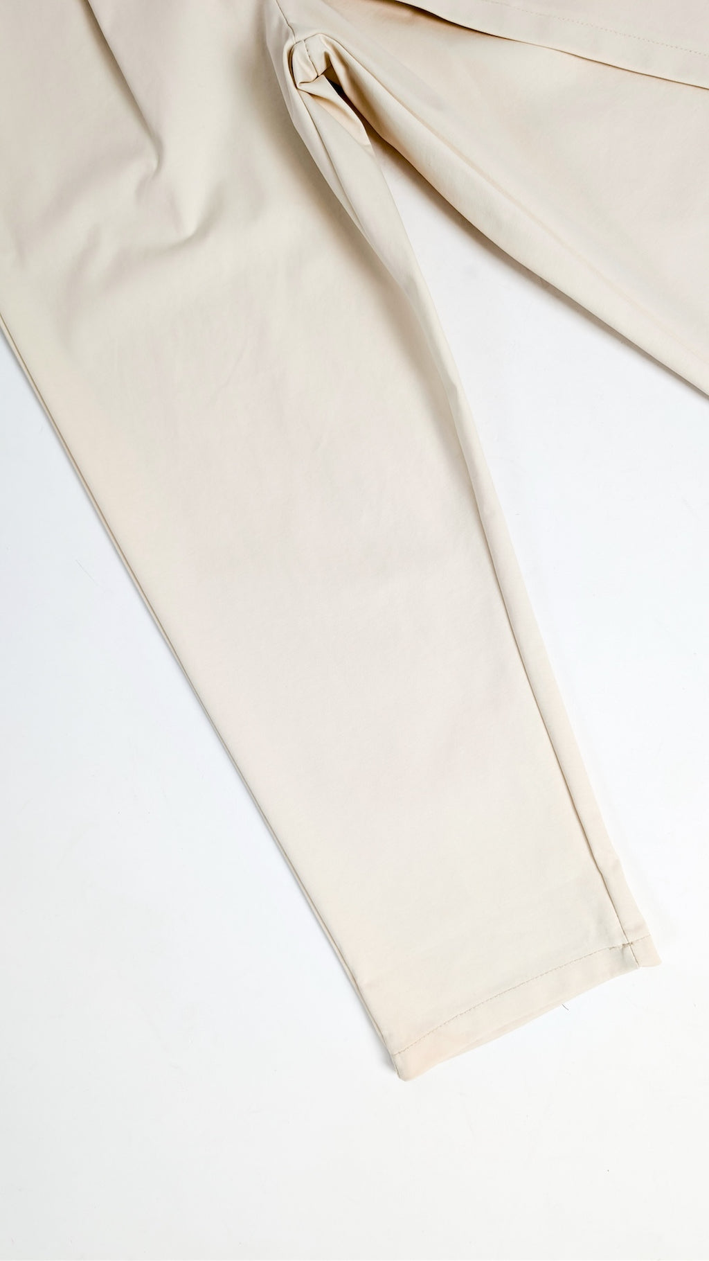 Hlače z ravnim krojem