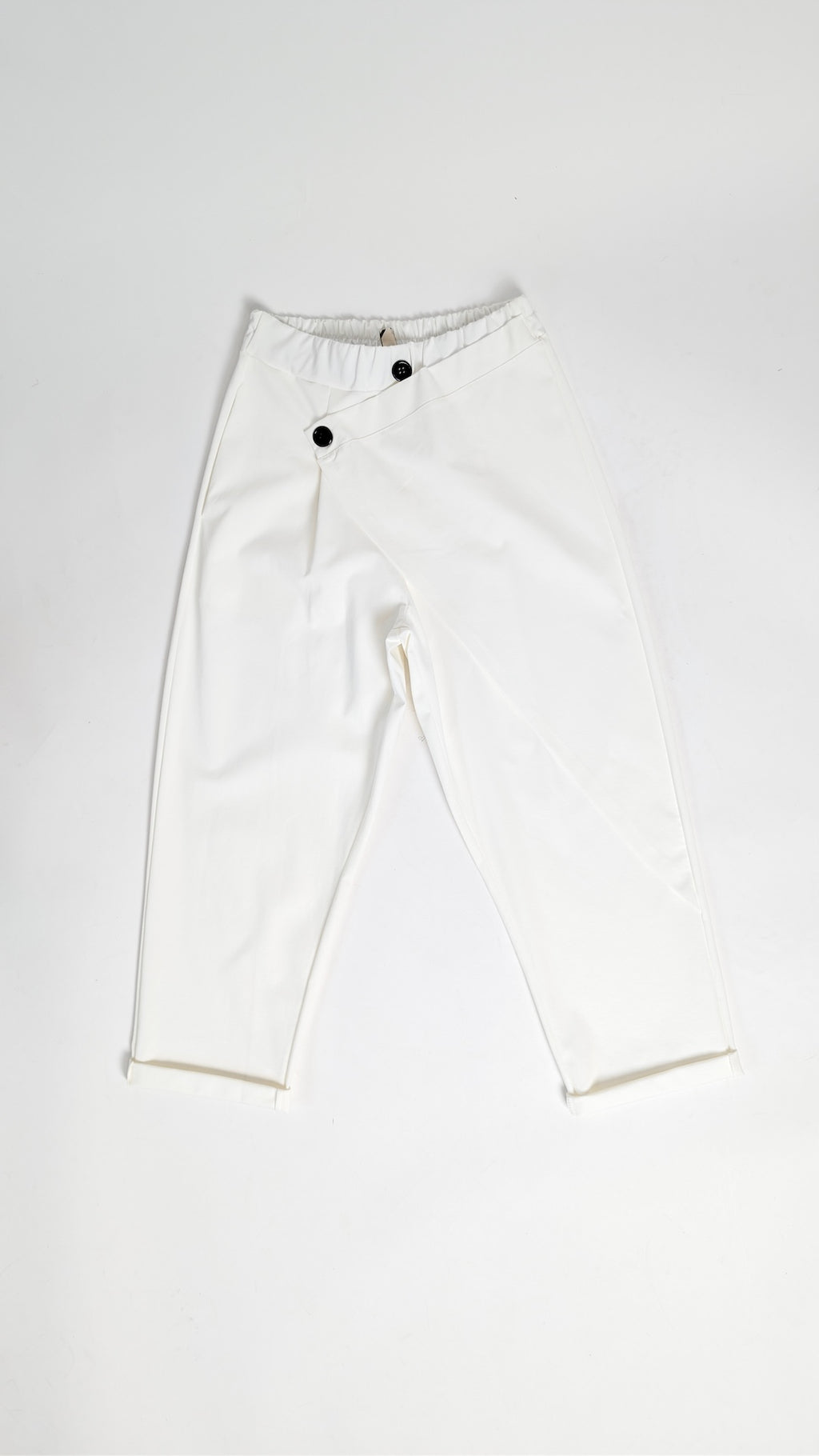 Hlače z ravnim krojem