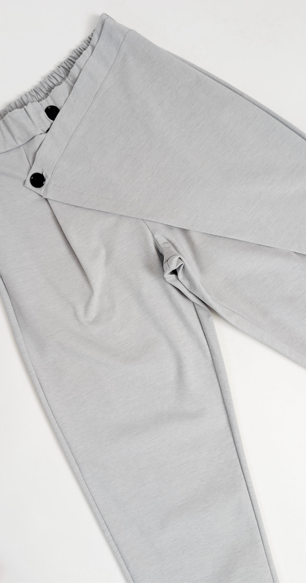 Hlače z ravnim krojem