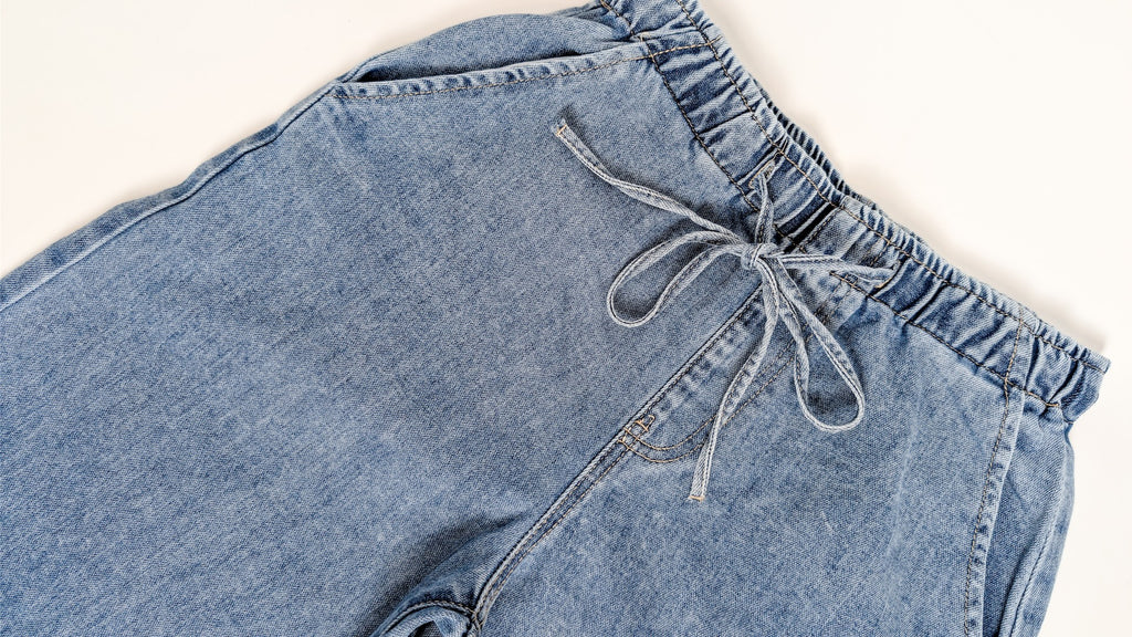 Jeans hlače z elastičnim pasom
