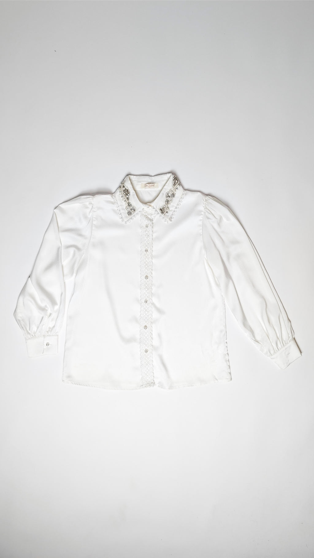 Bluza z okrasnim ovratnikom