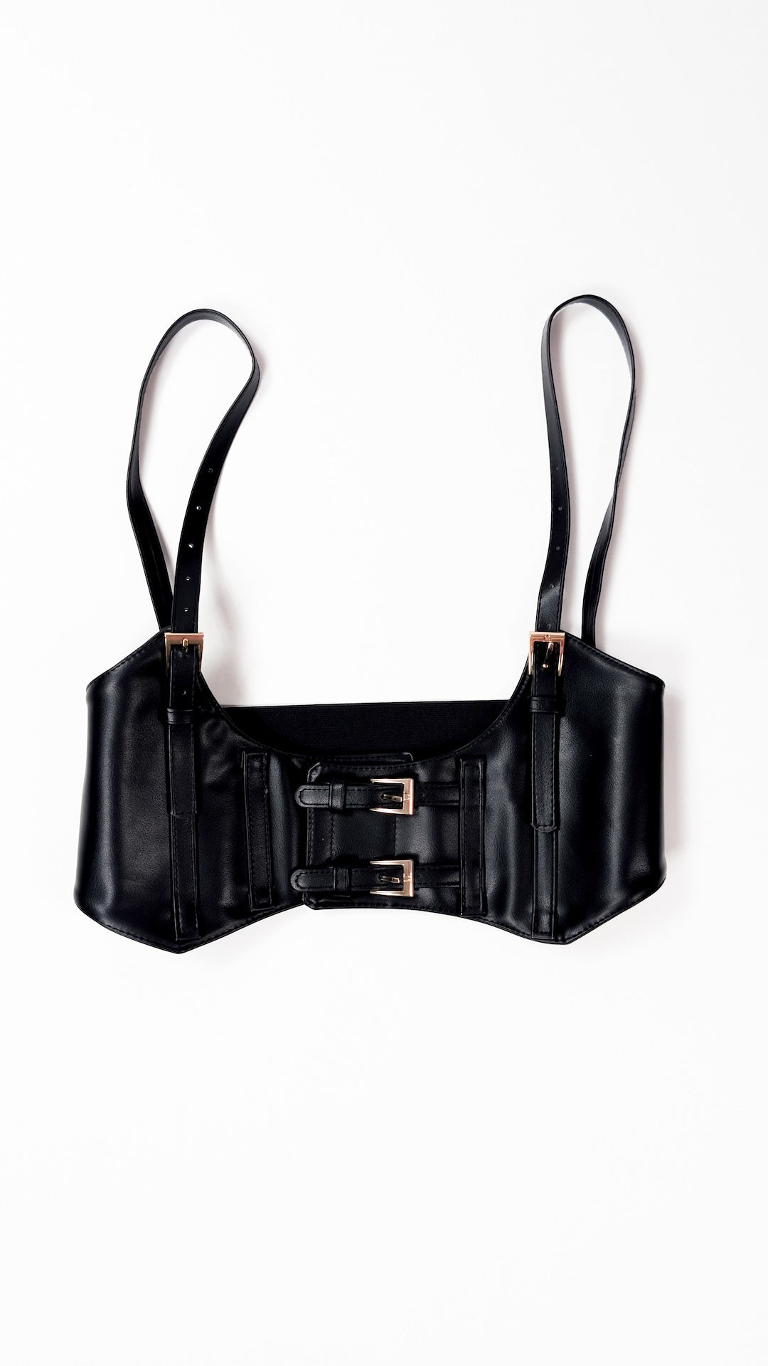 Črn pas – korzet stil