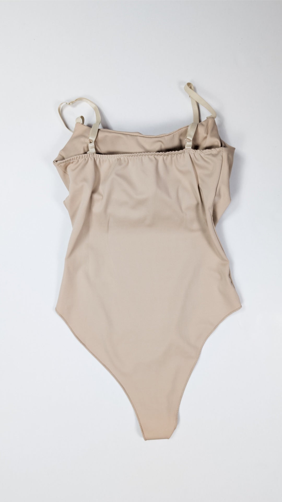 Elegantni body