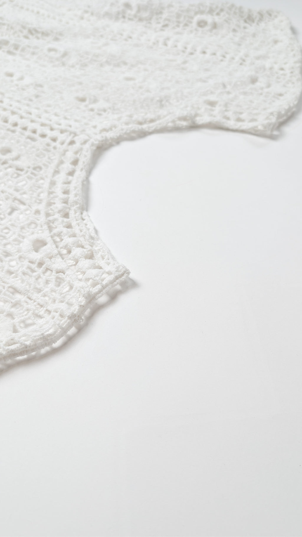 Boho čipkast top s kratkimi rokavi