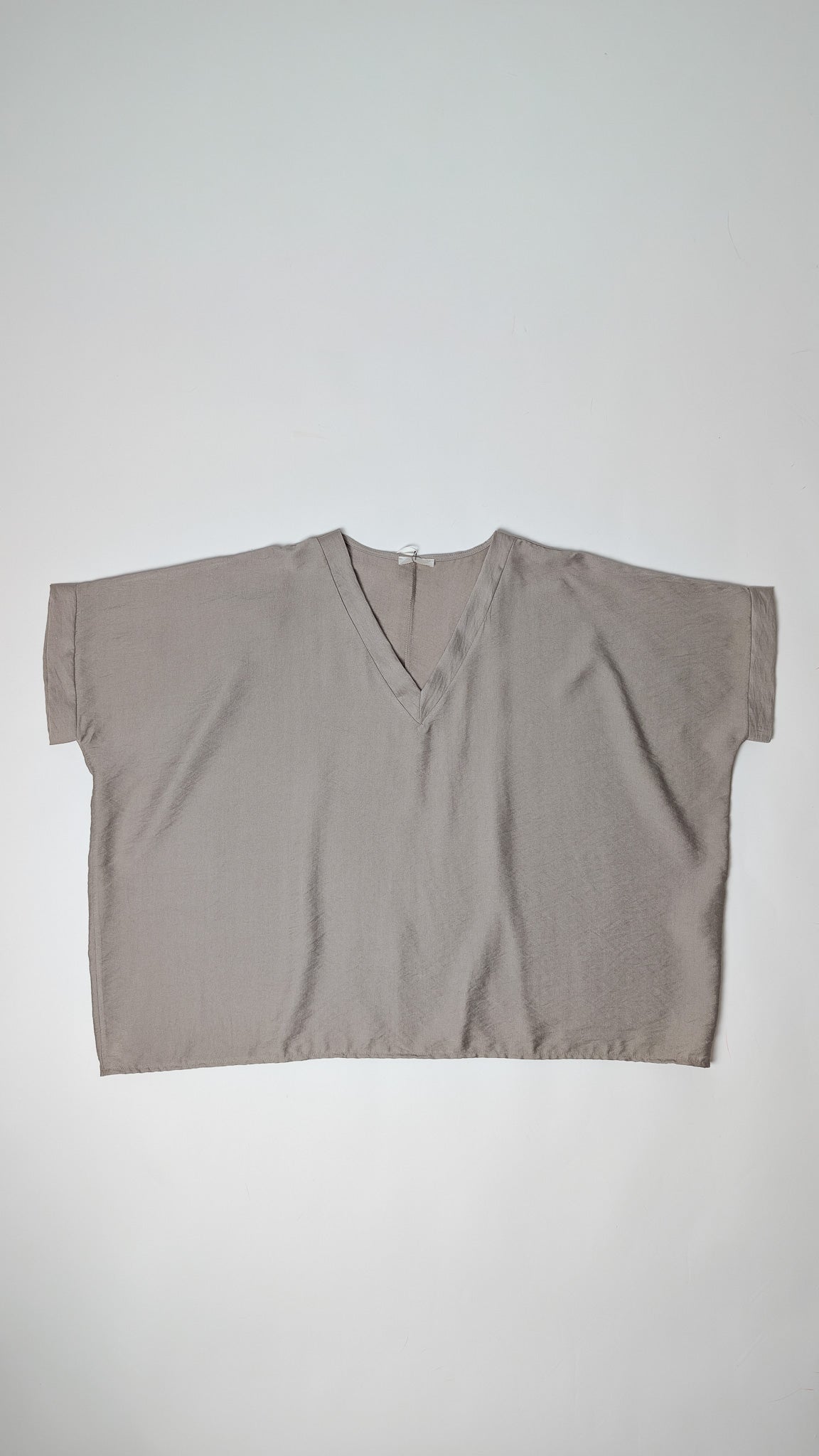 Oversize bluza z V-izrezom