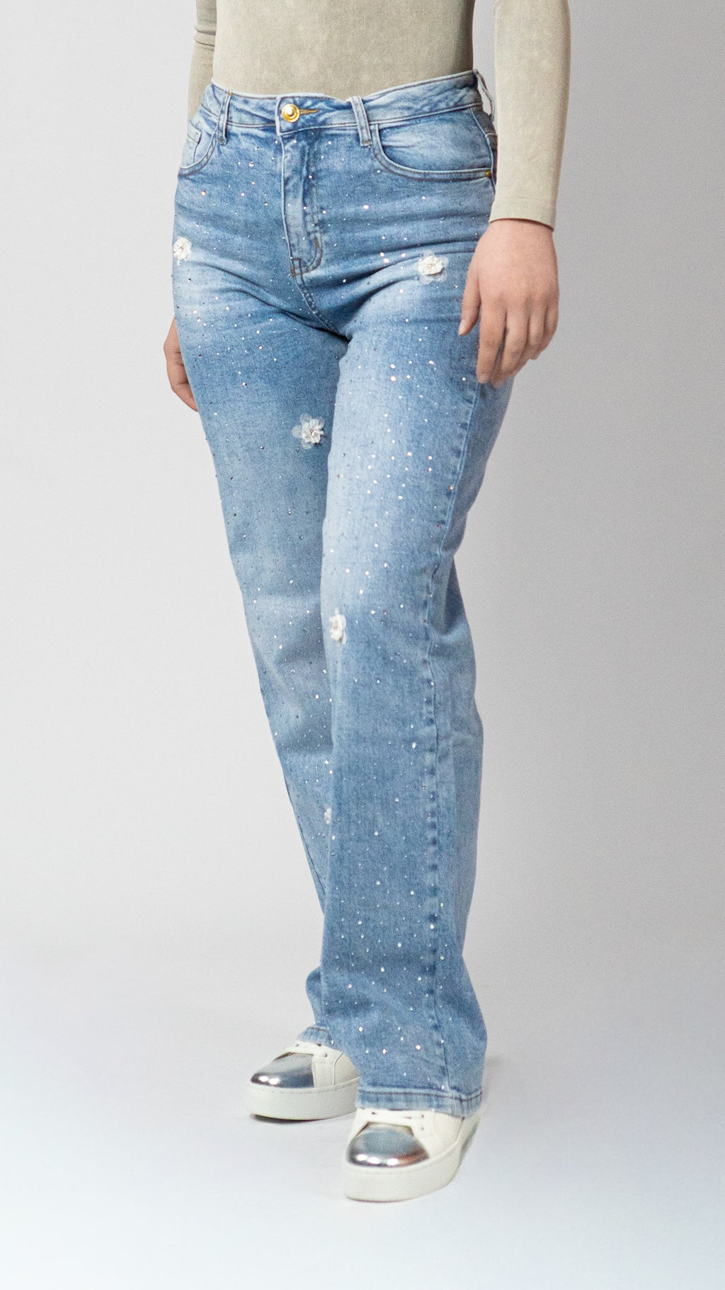 Jeans hlače s čipko